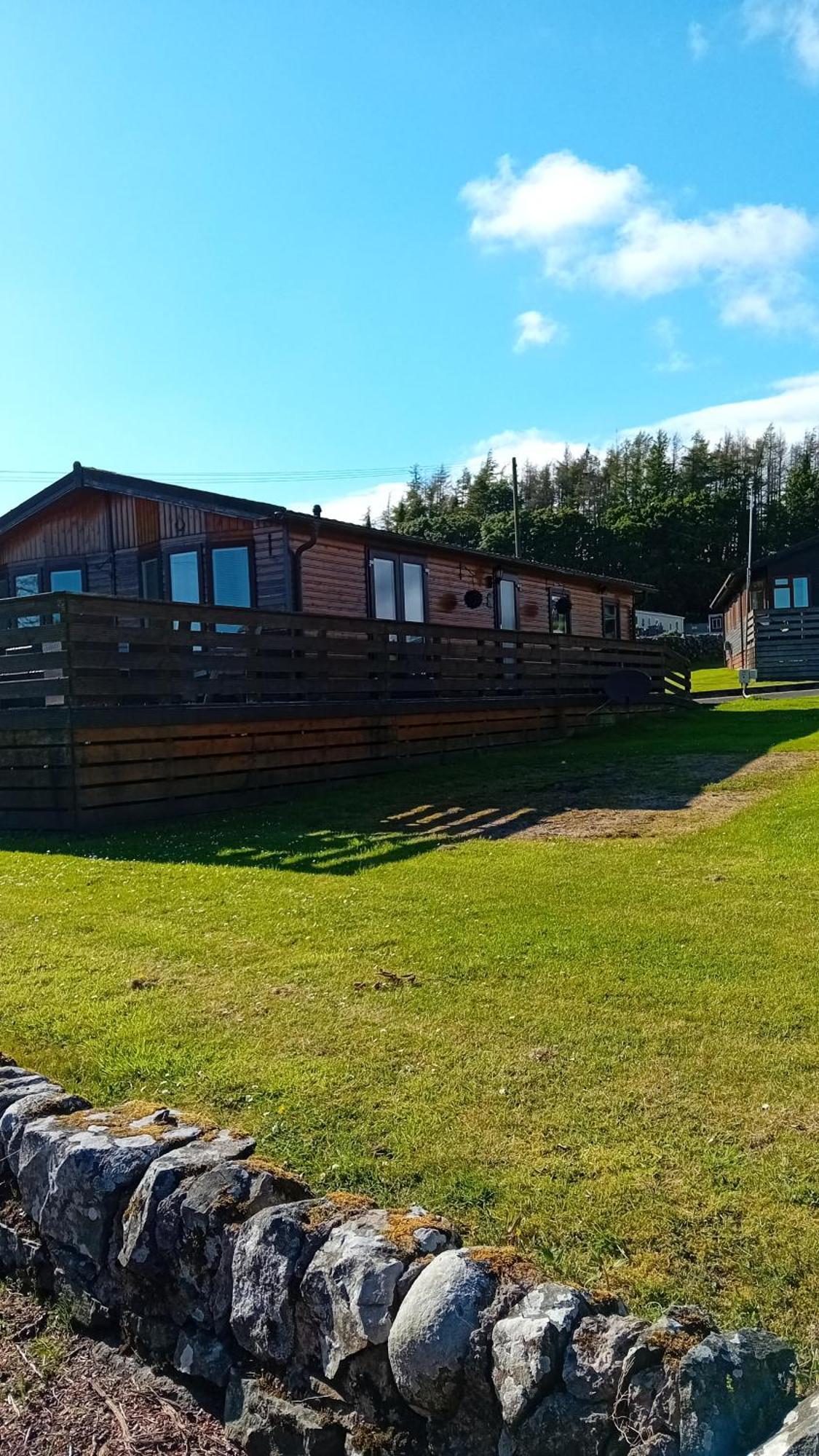 Baytree Lodge At Three Lochs Holiday Park, New Ask About Our Packages Birthday ,Anniversary,Family,Pamper Packages Available Balminnoch Buitenkant foto