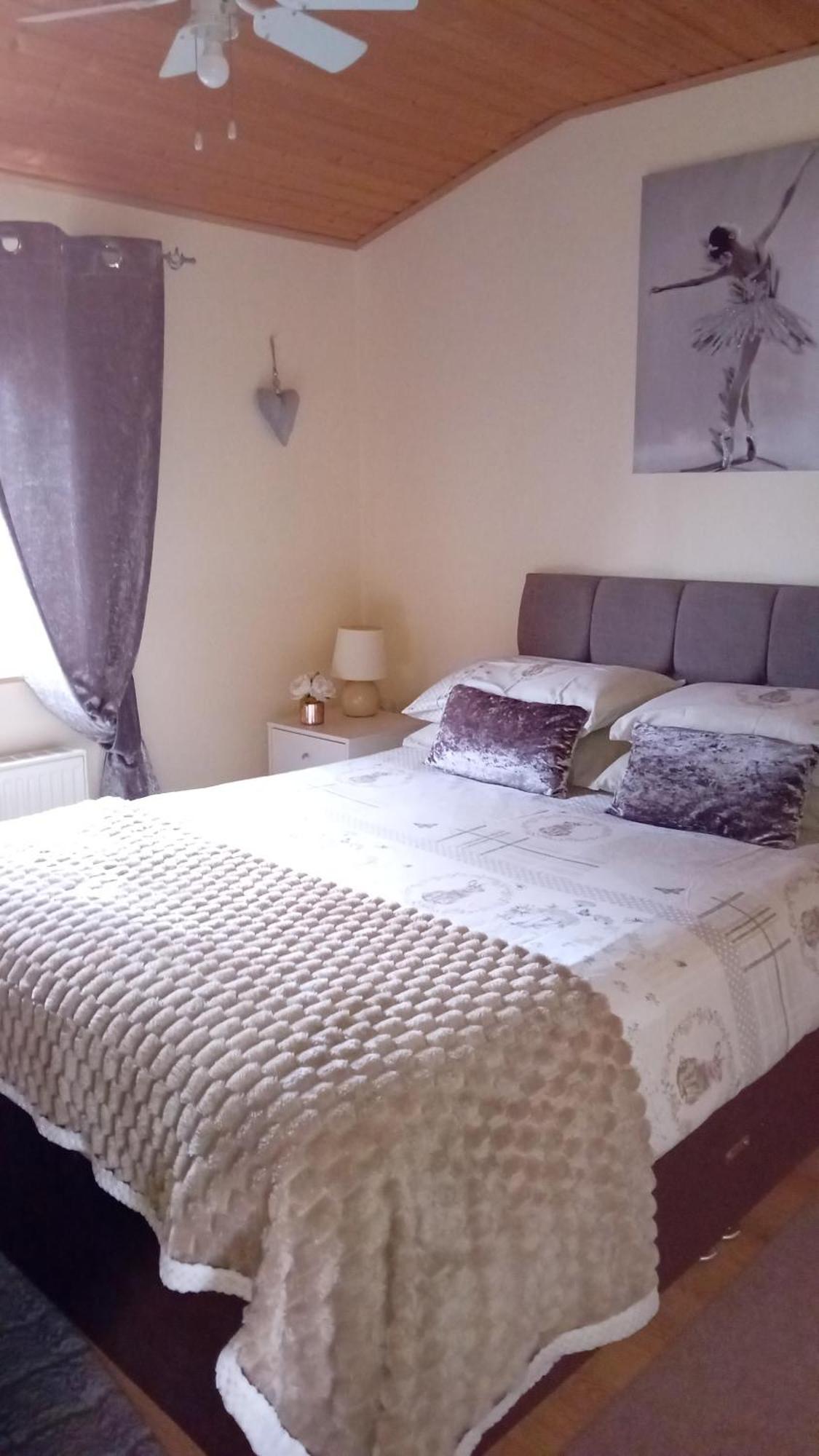 Baytree Lodge At Three Lochs Holiday Park, New Ask About Our Packages Birthday ,Anniversary,Family,Pamper Packages Available Balminnoch Buitenkant foto